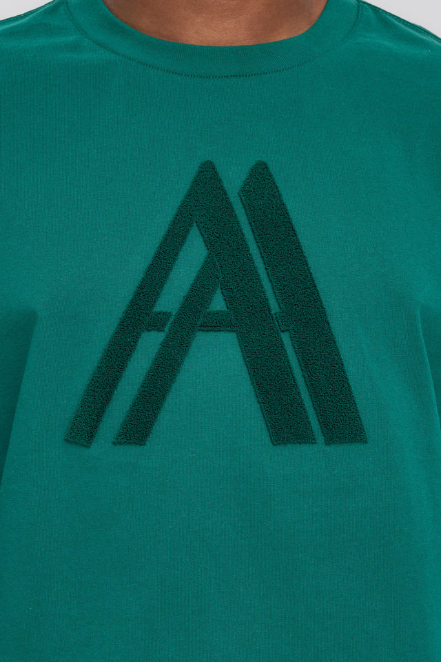 Green chest logo t-shirt